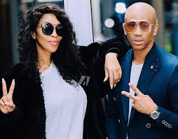 Celebrities like robert marawa and lebo m, along with kekana's fans, paid. Watch Mafikizolo Cancels A Show In Zimbabwe Mgosi