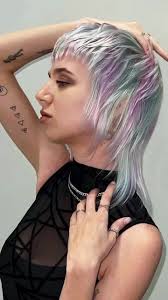 Sam Villa Creative Director @Teresa Romero Hair showcases a stunning  #fusion of #haircolor , #creativity, and #haircutting expertise. This work  highlights the transformative power of innovative ...