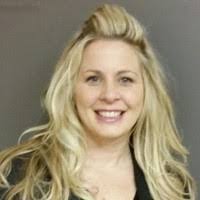 Lisa Wetzler's Instagram, Twitter & Facebook