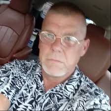 The 10 Best Hardwood Floor Refinishers in Pasadena, TX (2024)