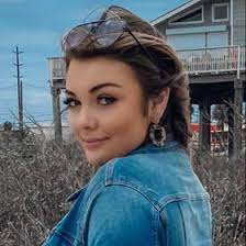 Gabbie Leshe Gabbieleshe Profile Pinterest