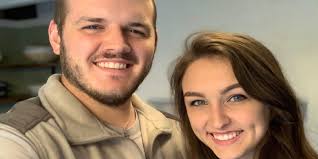 Noah's Event Venue leaves dozens of couples in a bind after closing