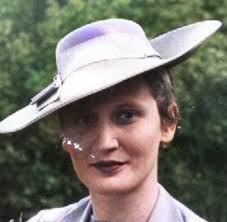 Hi, hope someone can help please. Photo of my Mom during WW2.