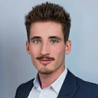 100+ profils pour “Titus”