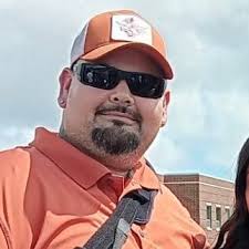 Benjamin Ceballos (@kingatexas1981)