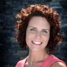 Nadine Browning's Instagram, Twitter & Facebook