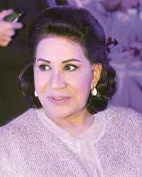 ما لا تعرفه عن سعاد عبد الله تزوجت قبل أن تكمل عامها العشرين وشقيقتها إعلامية شهيرة مجلة الجميلة