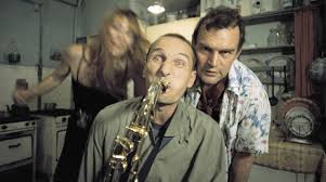 Он даже подписал коллективное письмо, осуждающее подпольных музыкантов, хотя спустя много лет признался, что сделал это под давлением друзей и теперь сожалеет о поставленной подписи. Pamyat Petra Mamonova Mogut Uvekovechit Gazeta Ru Novosti