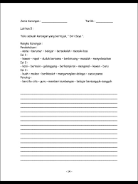 Kegiatan saya di rumah hanya membantu ibu saya membuat kue untuk tahun baru. Facebook