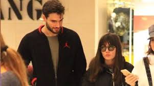 Avukat seray öztürk, oyuncu yılmaz kunt'la mesajlaşmalarını instagram'daki. Lcv Rt3o5hwzmm