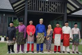 1.semua permohonan baru atau pembaharuan hendaklah dibuat secara online dengan mengisi semua data melalui laman web. Bernama Unesco Geopark Langkawi Positif Diberi Kad Hijau Buat Kali Ketiga