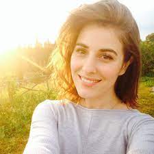 Chi è diana del bufalo, da amici di maria de filippi alla carriera in televisione e al cinema: Diana Del Bufalo Canta La Decrescita Felice Nelle Mutandine Diana Tormentone Attrici