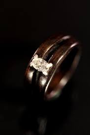 I Ve Always Thought Natural Wooden Rings Were The Prettiest Things Ever But I Ve Never Seen One With Wooden Rings Engagement Wooden Rings Wedding Rings Unique