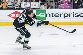 Toffoli reportedly earns around $4,600,000 as his yearly salary from los angeles kings and has an estimated net worth of over $10 million. Tyler Toffoli Wikipedia