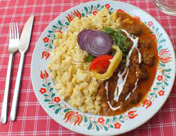 Traditional hungarian dishes are primarily based on meats, seasonal vegetables, fruits, bread, dairy products and cheeses. Top 10 National Hungarian Dishes And Where To Find Them