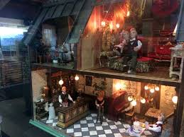Las casas de muñecas son algo que llevan en el mercado una buena cantidad de tiempo. Exposicion De Miniaturas Y Casas De Munecas En Haro
