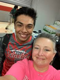 Aaron Mendiola (@AaronMendiola9)