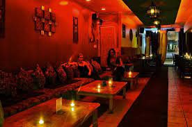 Hookah Lounge Great Idea If You Entertain A Lot Banquette Seating And Multiple Coffee Tables Hookah Lounge Hookah Restaurant Patio