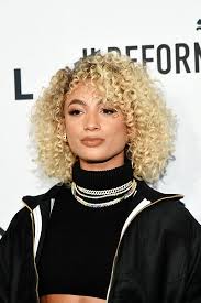 Последние твиты от danileigh (@iamdanileigh). Danileigh Parents Race Boyfriend Age Is Danileigh Black