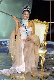 Priyanka Chopra Also Got Points For Her Beautiful Dress In Miss World Pageant Miss World Priyanka Chopra Bikini Priyanka Chopra