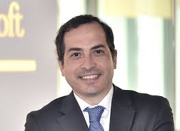 Pedro Claros socio codirector de la práctica de arbitraje internacional de  DAC Beachcroft