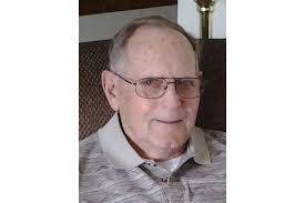 Wanda Schulz's Instagram, Twitter & Facebook