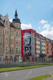 Juri alexejewitsch gagarin (russisch юрий алексеевич гагарин; Erfurt Deutschland 6 April 2015 Graffiti Portrat Von Juri Gagarin Am Juri Gagarin Ring Lizenzfreie Fotos Bilder Und Stock Fotografie Image 39325777