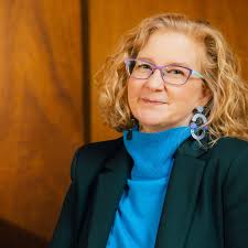 Elizabeth Engelhardt's Instagram, Twitter & Facebook