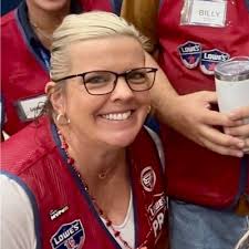 🇺🇸🇺🇸Kicking off 4th of July weekend with hot doggin good deals!