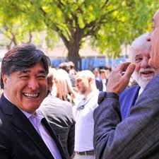 Zannini ocupó diversos cargos dentro del servicio civil, principalmente en la provincia de santa cruz , e invariablemente a la mano derecha de. Carlos Zannini Se Prepara Para Salvar A Cristina Kirchner De Una Demanda Millonaria