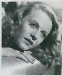 Who is Helene Reynolds dating? Helene Reynolds boyfriend, husband