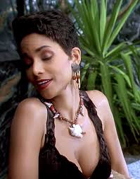 Halle Berry's participation in the Miss Ohio pageant in 1986