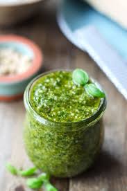 Kostlich Aromatisches Pesto Alla Genovese Oder Auch Basilikumpesto Ein Klassiker Immer Wieder Gut Basilikumpesto Basilikum Pesto Selber Machen Pesto Rezepte