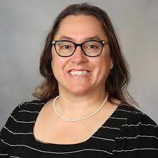 Mother Follows in Daughter's Footsteps to Become Pharmacy Technician at  Mayo Clinic