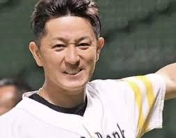 柳田悠岐さんは冒頭でも説明したように 2016年の7月にご結婚しています。 柳田悠岐さんの所属するソフトバンクが 2016年の11月に結婚したことを発表しました。 その頃には柳田悠岐さんの奥さんのお腹には 既に赤ちゃんがいたようで、 å·å³¶æ…¶ä¸‰ã®å«ã¨æ¯å­ãŒæ°—ã«ãªã‚‹ é¦™é‡Œå¥ˆã¨ã®é–¢ä¿‚ã«è¿«ã‚‹ ãƒˆãƒ¬ãƒ¼ãƒ‰ãŒå¤šã„