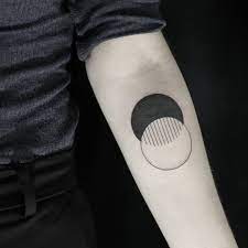 296 Likes 2 Comments Aga Kura Tattoo Agakura Tattoo On Instagram Circles For Hellen Thanx For Comin Circle Tattoos Black Tattoo Cover Up Circle Tattoo