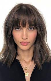 21 Cute Lob With Bangs To Copy In 2021 Trendy Lob With Bangs In 2021 Short Hair With Bangs Bangs With Medium Hair Thick Hair Styles