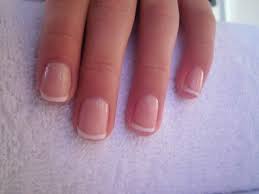 Easy Way To Make French Manicure For Short Nails Einfache French Manikure Fur Kurze Nagel French Manikure French Nagel Einfach Kurze Nagel