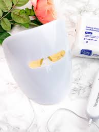 Different treatments for different signs of rosacea Review Neutrogena Light Therapy Acne Mask Does It Really Work Jessoshii