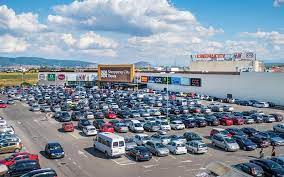 Dacă nu ni le permitem când se lansează colecțiile noi. Shopping City Deva Nepi Rockcastle
