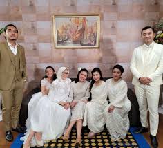 Sinetron love story the series sctv merupakan sinetron yang sangat di rekomendasikan buat kamu tonton. Biodata Pemain Love Story The Series Gak Nyangka Inilah Umur Dan Agama Asli Pemain Sinetron Ctto Watch Love By Chance In Their Official Youtube Channel Also Available Love By