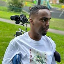 Abdi Omar's Instagram, Twitter & Facebook