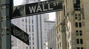 Tips On How To Become A Successful Self Employed Expat With Images Expat Tips How To Become