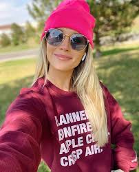 The best gifs are on giphy. How Old Is Bobby Bones Girlfriend Fiancee Caitlin Parker Age Instagram What Does She Do