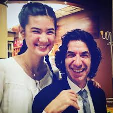 Nadia, një japoneze në Radio Tirana