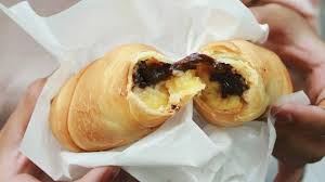 Banyak ditemukan pada upacara pernikahan ataupun wirid menjadikan buah pisang sebagai menu atau buah yang wajib disediakan. Berukuran Jumbo Pisang Molen Ini Dijamin Bikin Ketagihan Citizen6 Liputan6 Com