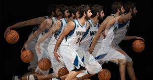 Untuk meningkatkan keterampilan menggiring bola, teknik harus dilatih, seperti; Pengertian Crossover Dribble Dalam Permainan Olahraga Bola Basket
