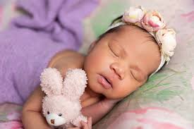 Offering Newborn Photography in Studio or at home.