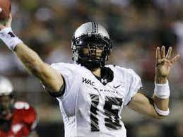 Former hawaii quarterback colt brennan has died, according to multiple reports. Brennan Has Blossomed In Hawaii The Spokesman Review