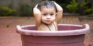 Psychotherapist alyson schaferne said that one of the more common fears is the fear of water. When Your Toddler Has A Fear Of The Bath